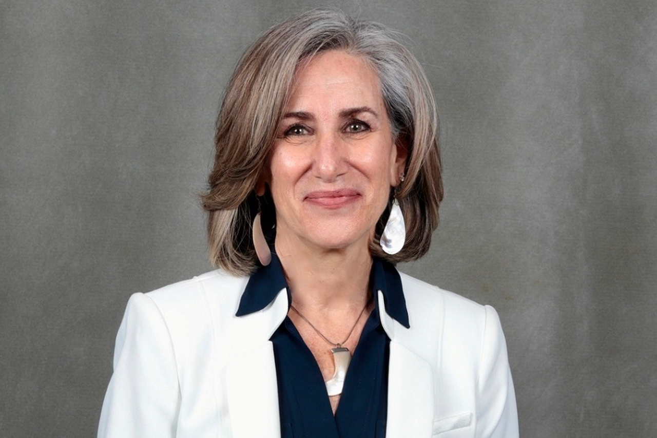 Mara Schiff, Ph.D., an associate professor at FAU鈥檚 School of Criminology and Criminal Justice within the College of Social Work and Criminal Justice.